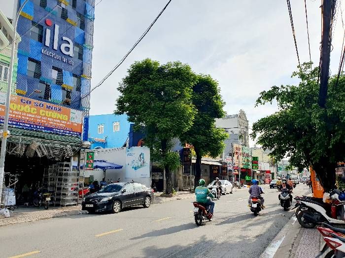 MẶT TIỀN SIÊU KINH DOANH - KHU VÀNG BẠC ĐÁ QUÝ - NHÀ 2 MẶT TIỀN TRƯỚC SAU - THU NHẬP 20TR/THÁNG