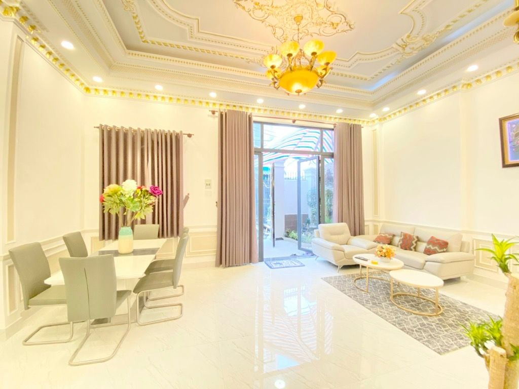 VILLA MINI MỚI VÀO Ở NGAY - HUỲNH TẤN PHÁT SÁT PMH - NGANG 7M - GIÁ 5.9 Tỷ.,