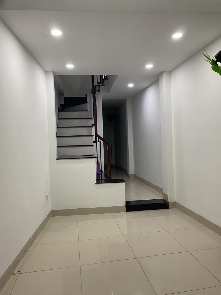 NHÀ MỚI Ở NGAY - 3 TẦNG HOÀN CÔNG ĐẦY ĐỦ - DTSD 70M2 - NHỈNH 2 TỶ