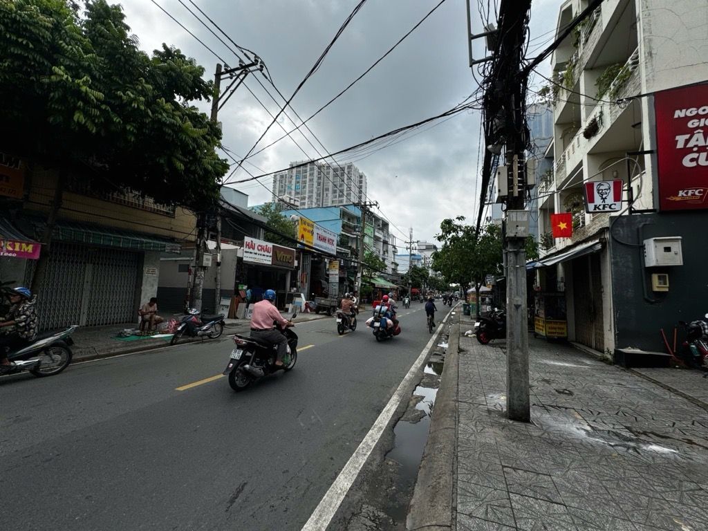 LÔ GÓC MẶT TIỀN KINH DOANH ÂU DƯƠNG LÂN - VỊ TRÍ ĐẸP - KHU VỰC SẦM UẤT